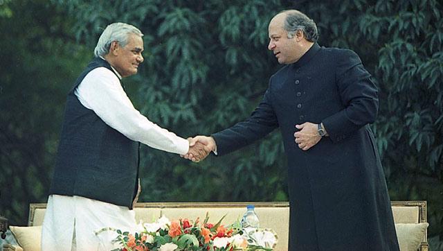 atal-bihari-vajpayee-nawaz-sharif-indo-pak_80704272-297a-11e5-a8da-005056b4648e